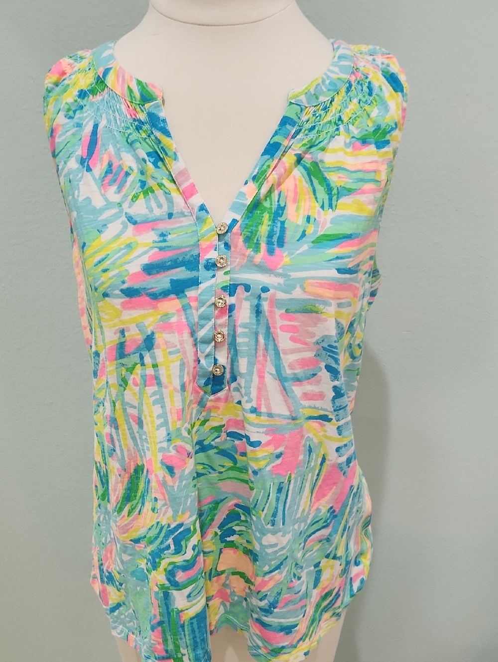Lilly Pulitzer Sleeveless Multi-Color Tropical Print Henley Top
